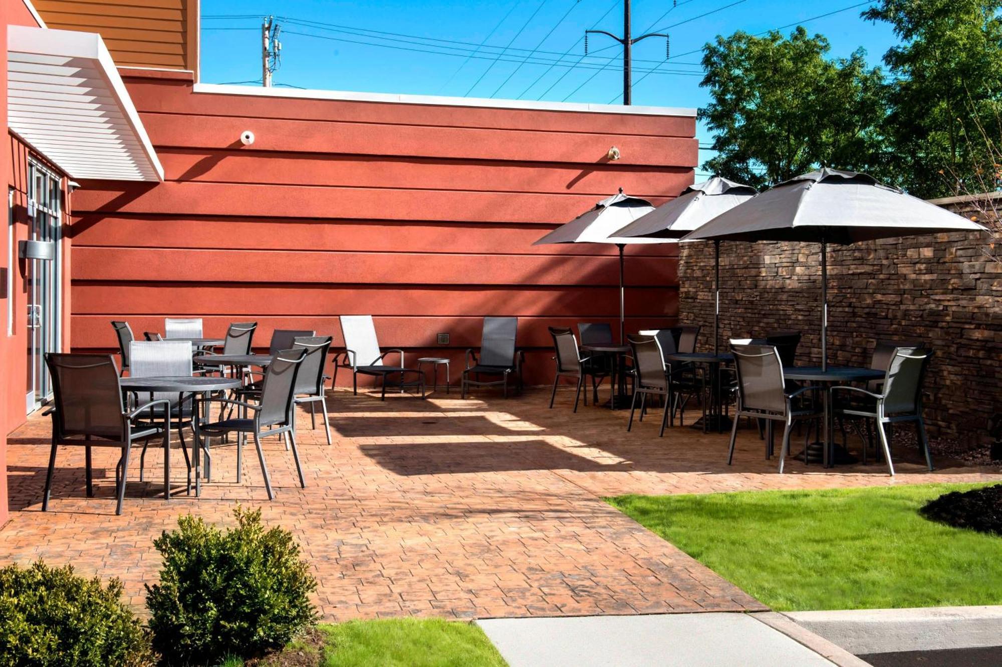 Fairfield Inn & Suites By Marriott Buffalo Amherst/University Exterior photo